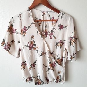 Pretty bohemian style flowy blouse.